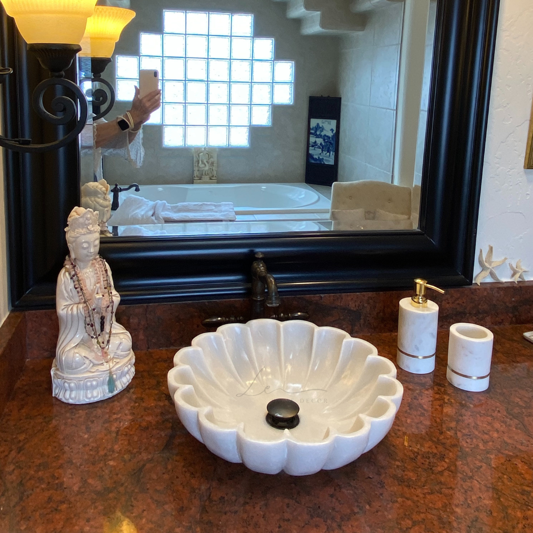 The Scallop Marble Wash Basin