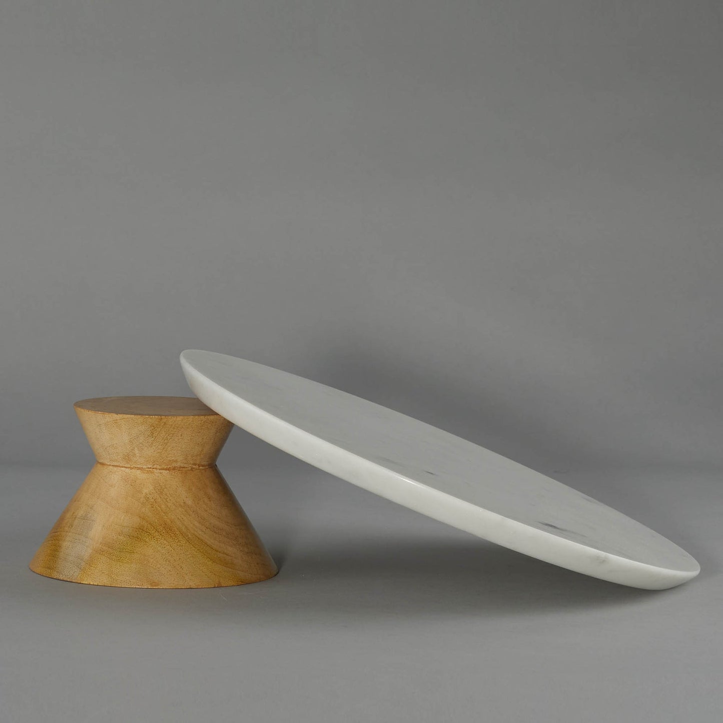 Round Marble And Wood Cake Stand