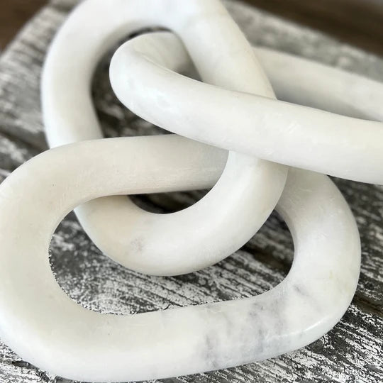 White Marble Link Chain Decor