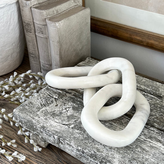 White Marble Link Chain Decor