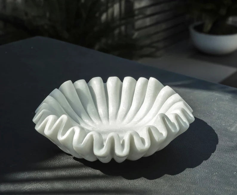 Ruffled Ceramic Soap Dish