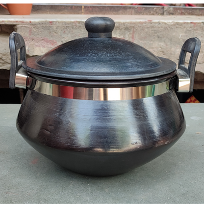 Black Terracotta Cooking Mud Pot with Lid