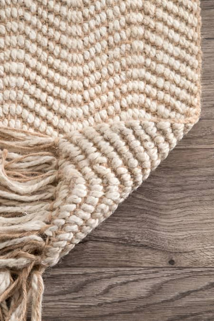 Natural Jute Wavy Chevron With Tassel Area Rug