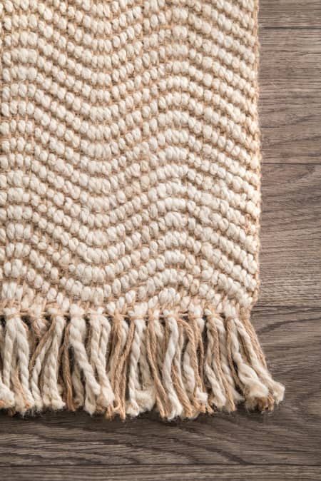 Natural Jute Wavy Chevron With Tassel Area Rug