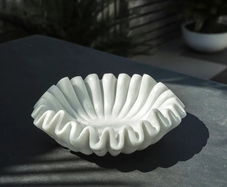 White Wavy Edges Bowl