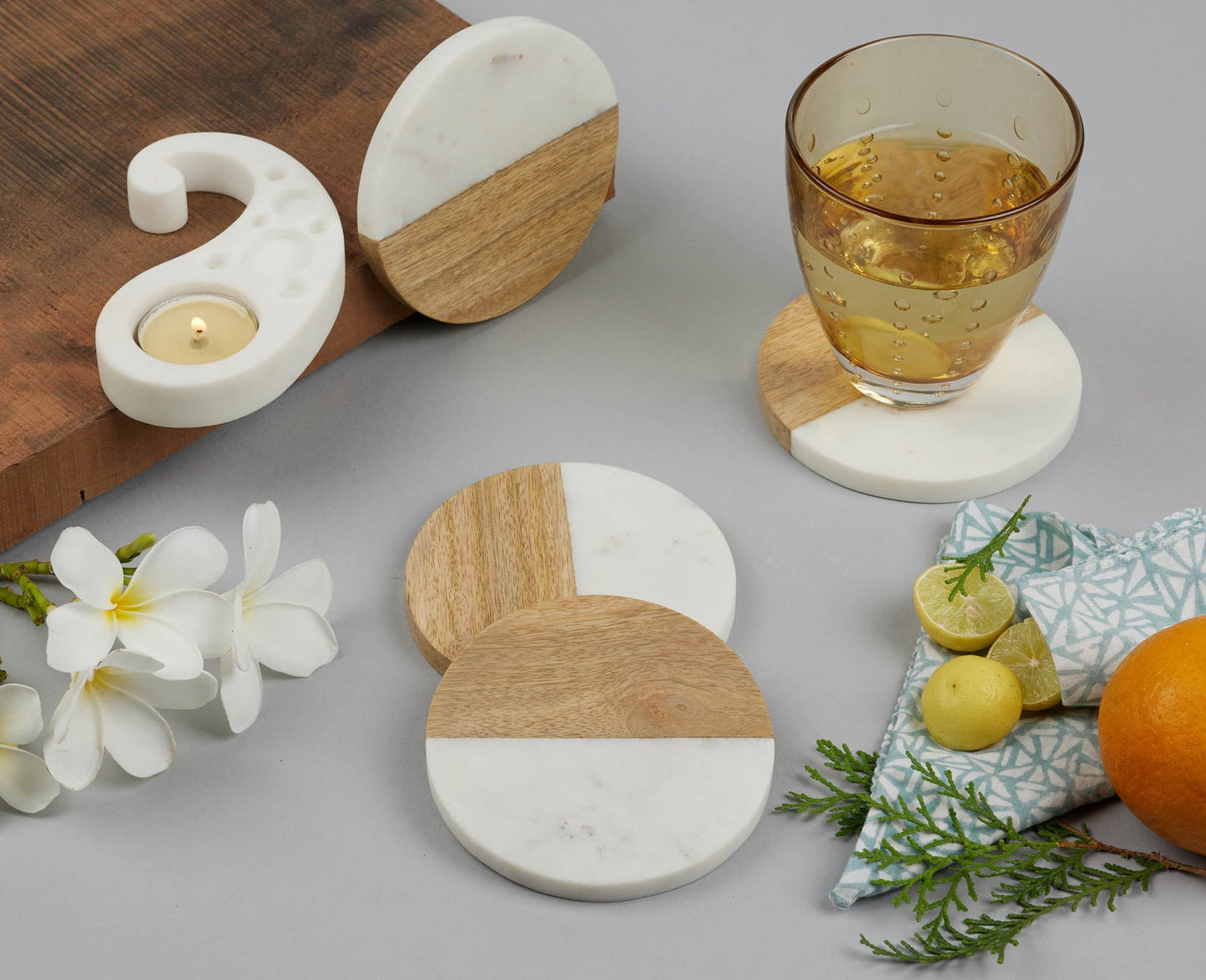 Natural White Marble And Wood Round Coaster Set